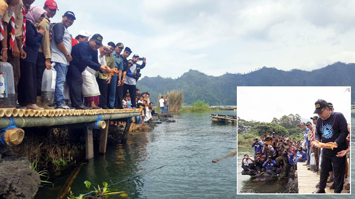 Kumpul dengan Jurnalis Hobi Mancing, Menteri Puspayoga Lepas Bibit Ikan di Bali